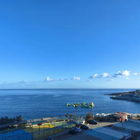 Bellagio Seafront With Private Garage * St. Paul's Bay