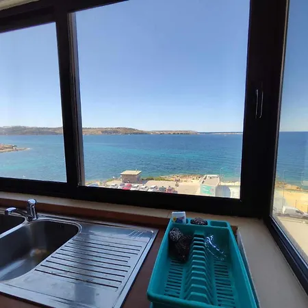 Bellagio Seafront With Private Garage * St. Paul's Bay