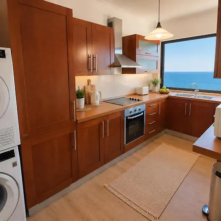 Bellagio Seafront With Private Garage * St. Paul's Bay